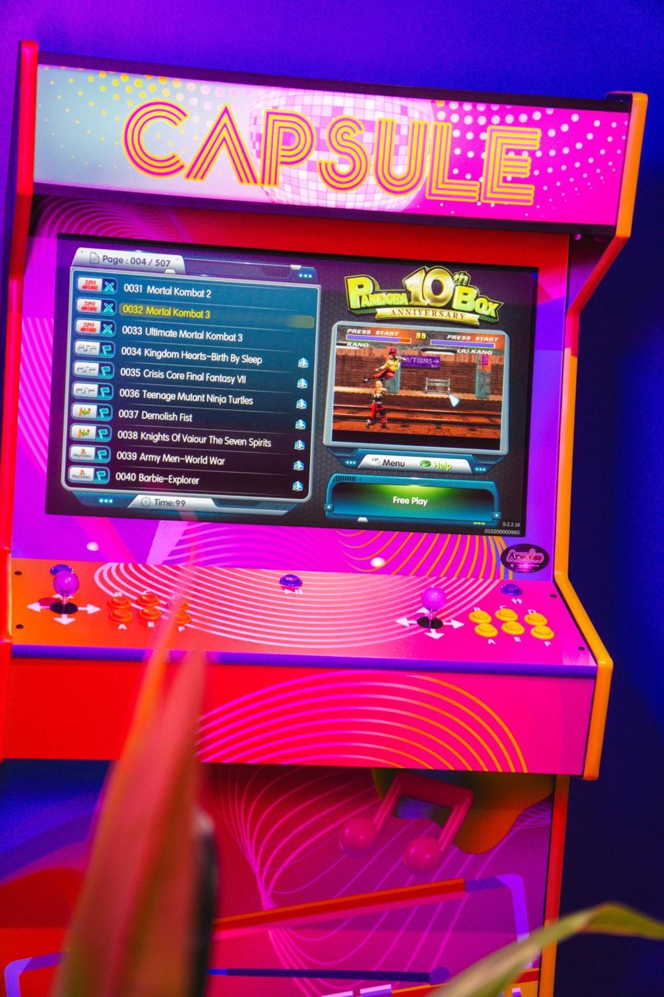 Capsule Boogie-Woogie - Jacuzzi - Sauna - Billard - Jeux - Ecran Geant - Filet Suspendu - Netflix ラ・ルビエール エクステリア 写真